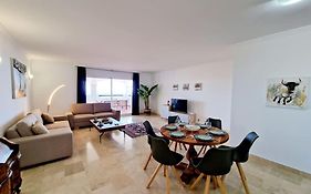 Las Palmeras Seaviews