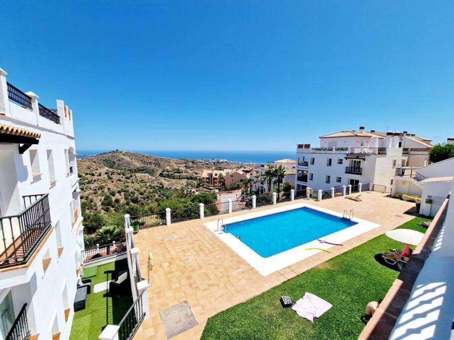 Las Palmeras Seaviews Mijas Exterior foto